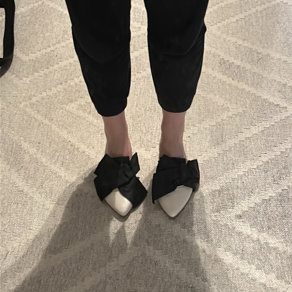 Ivory leather black bow mule flat slip on shoe made in Italy piampiani